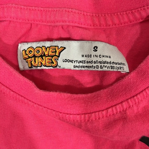 🔥Warner Bros. Pink Lola Bunny T-Shirt🔥 - Picture 3 of 7